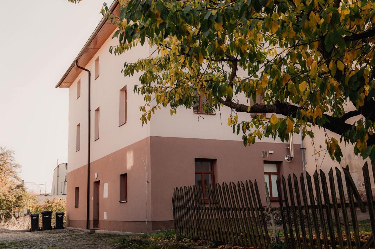 Apartmany Centrum Novy Bor Exterior photo